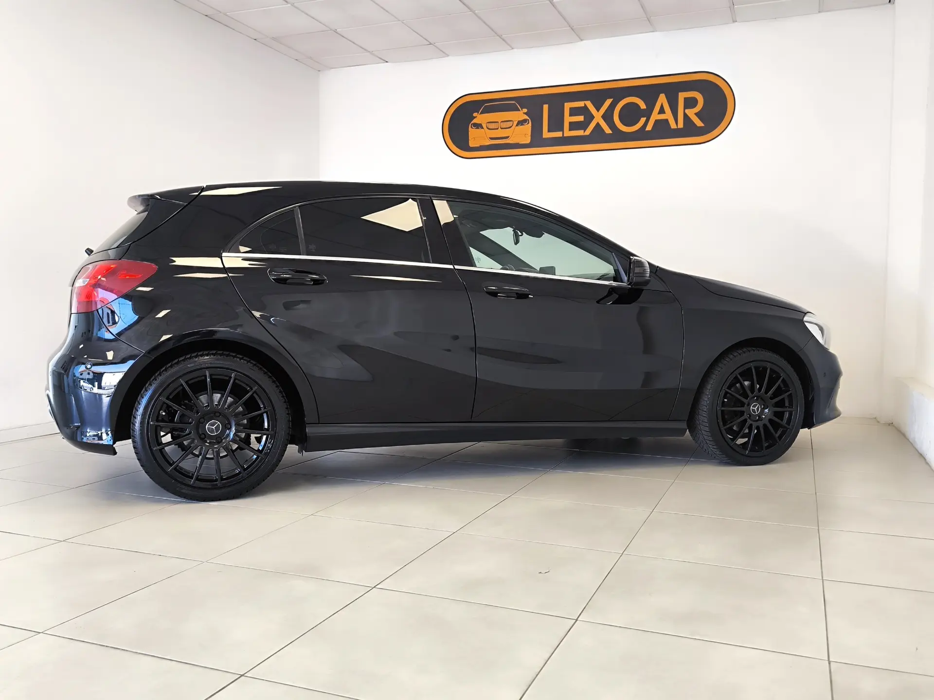 Mercedes-Benz A 180 CDI (BlueEFFICIENCY) AMG 25