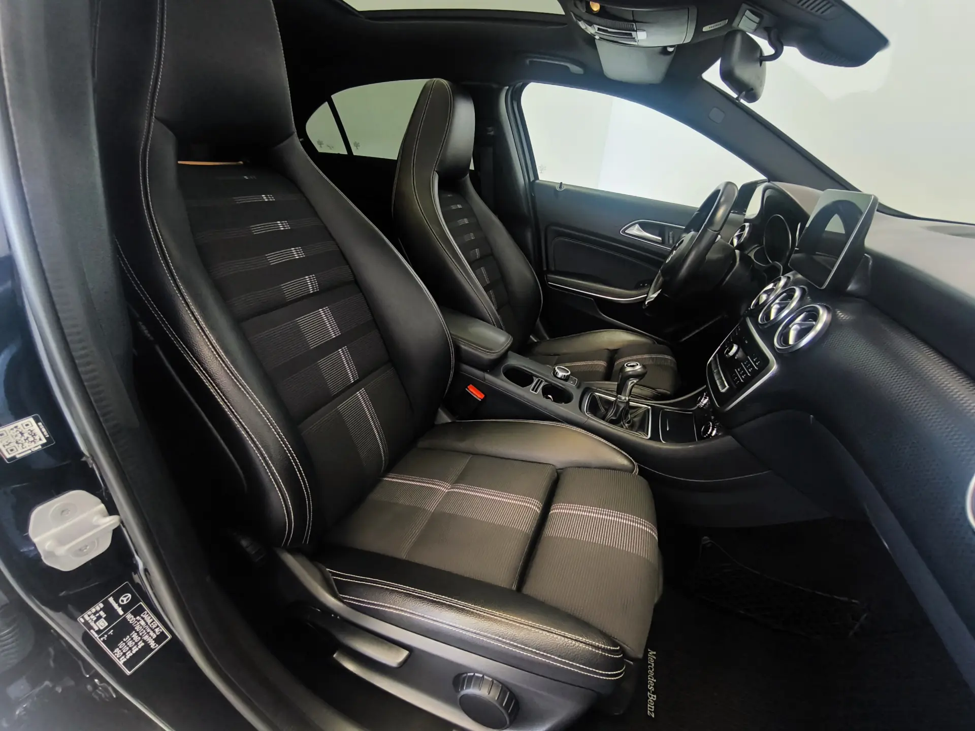 Mercedes-Benz A 180 CDI (BlueEFFICIENCY) AMG 42