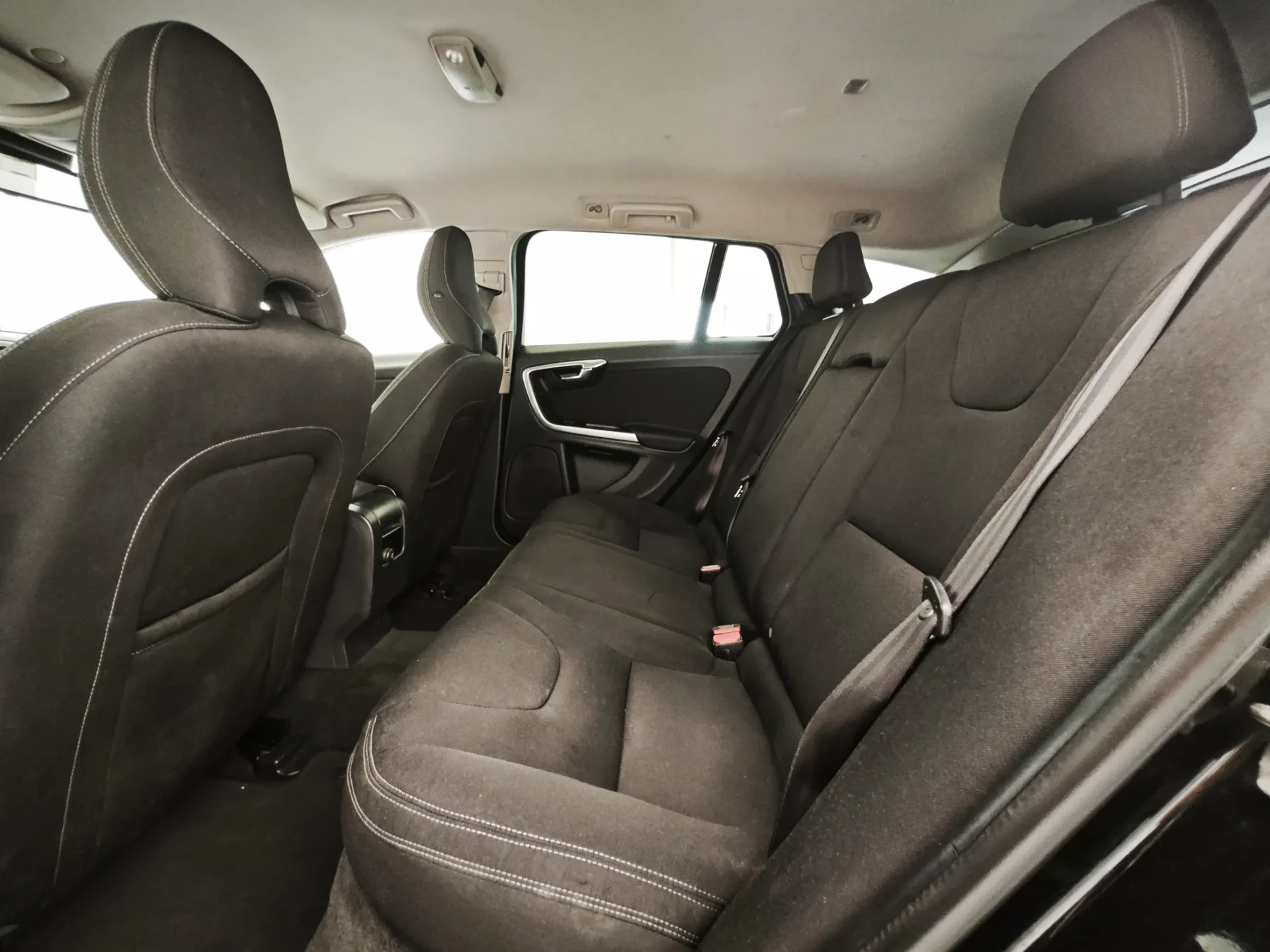 Volvo V60 D2 Geartronic Powershift Edition 47