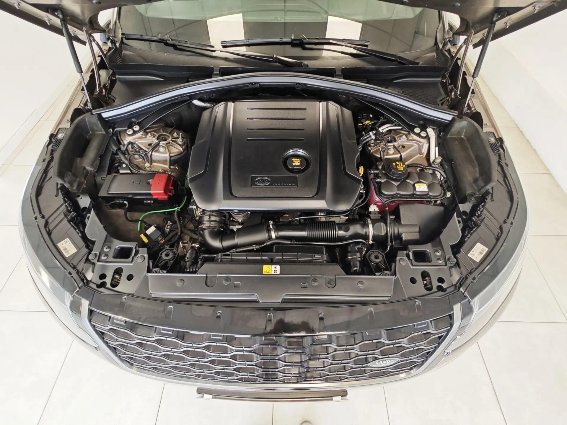 Land Rover Range Rover Velar 2.0 D R-Dynamic 20