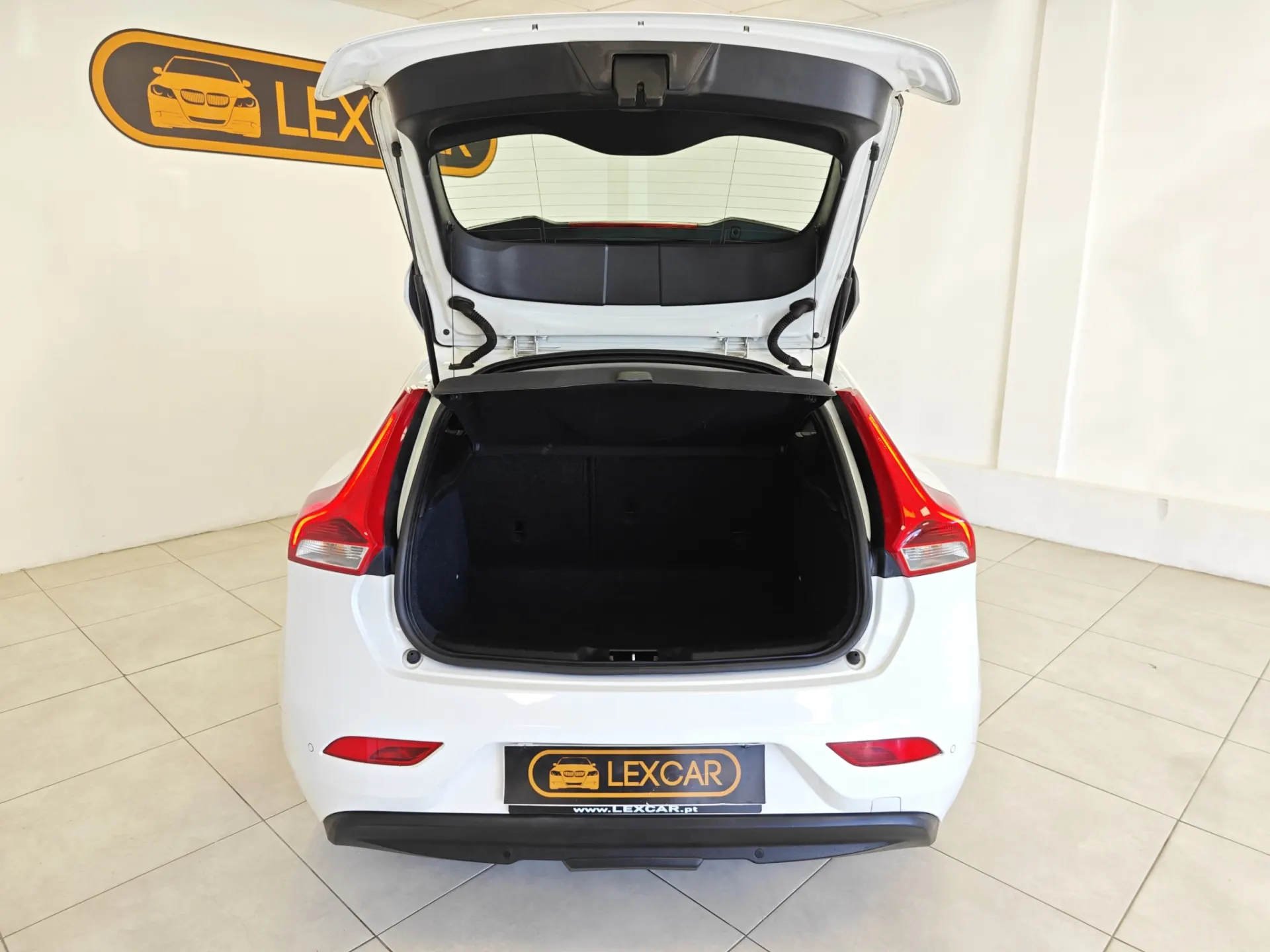 Volvo V40 1.6 D2 Summum Eco 44