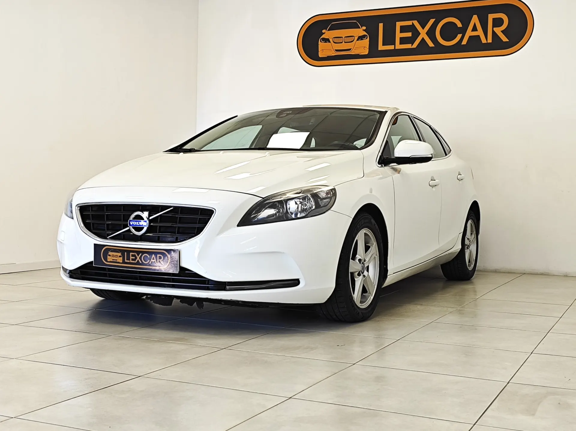 Volvo V40 1.6 D2 Summum Eco 13