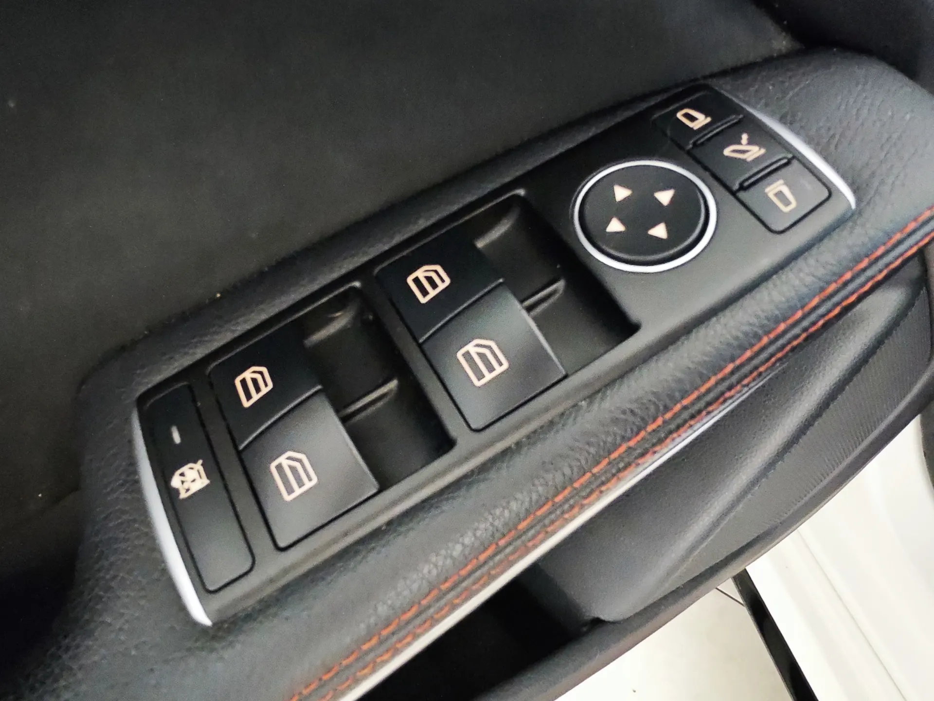 Mercedes-Benz A 180 Autotronic 25