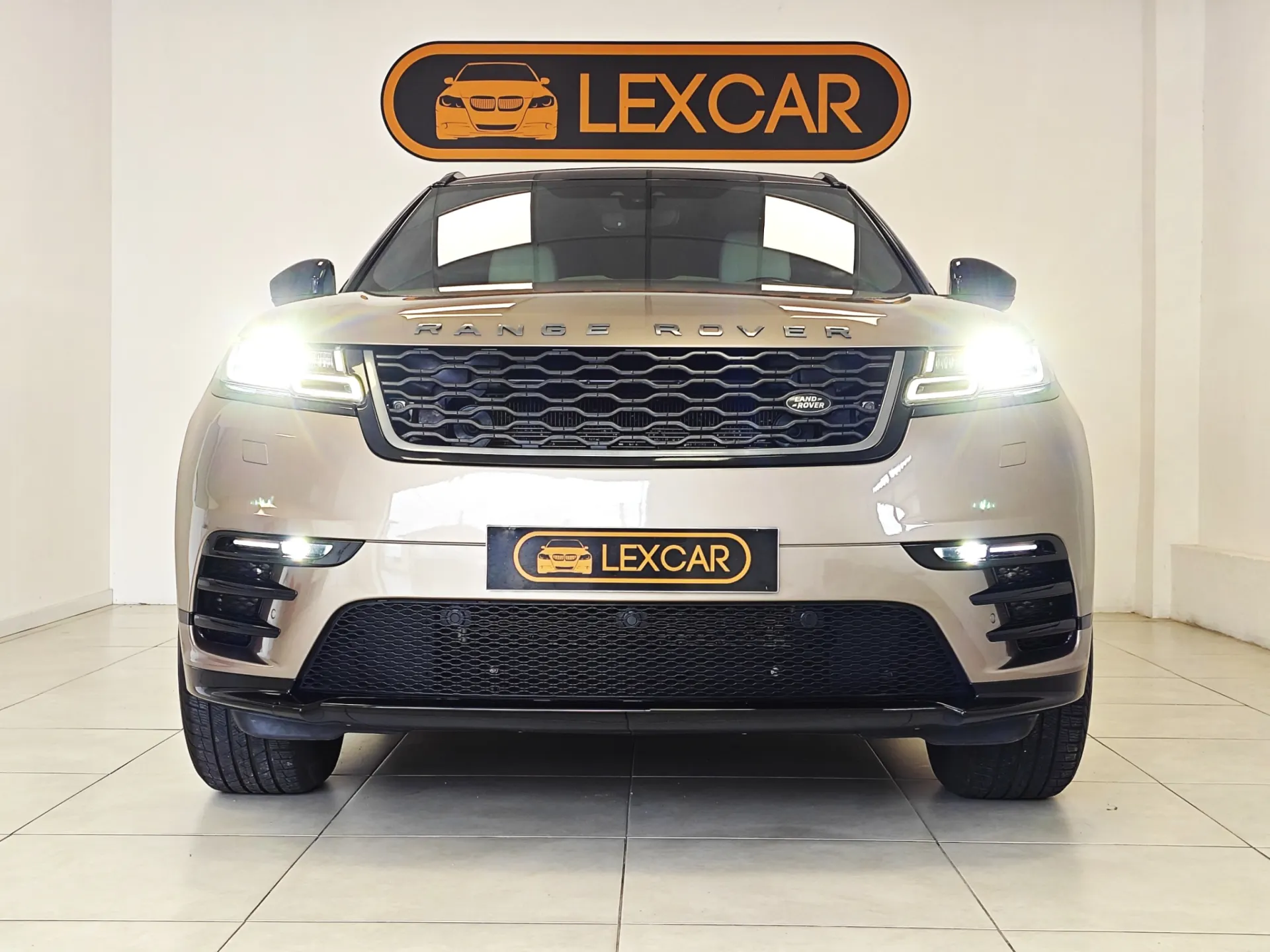 Land Rover Range Rover Velar 2.0 D R-Dynamic 14