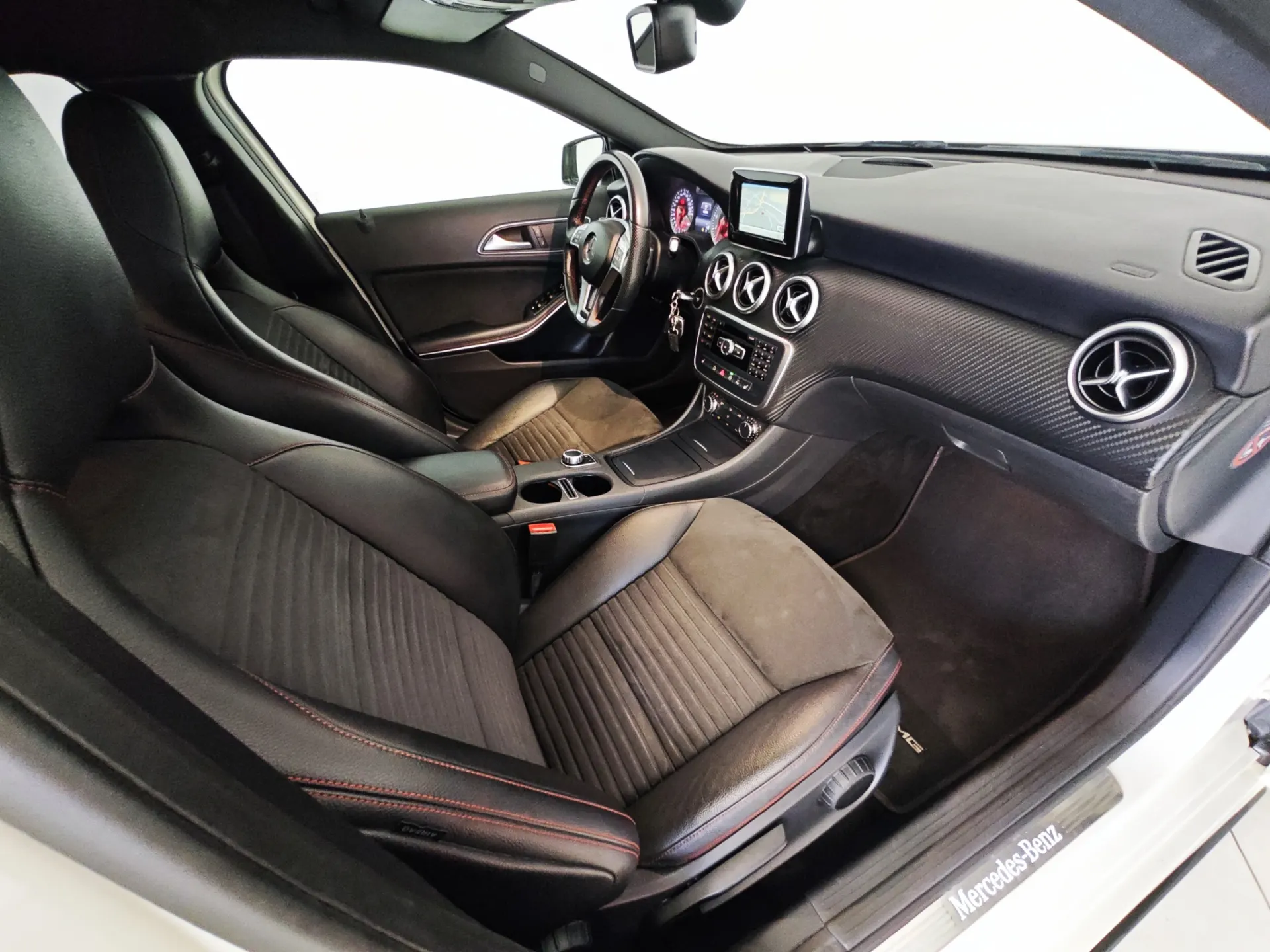 Mercedes-Benz A 180 Autotronic 36