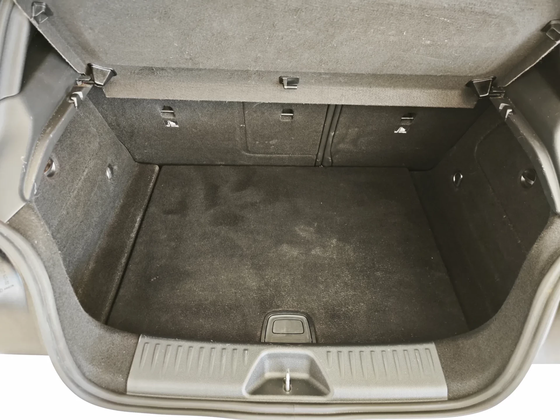 Mercedes-Benz A 180 (BlueEFFICIENCY) AMG Sport 9