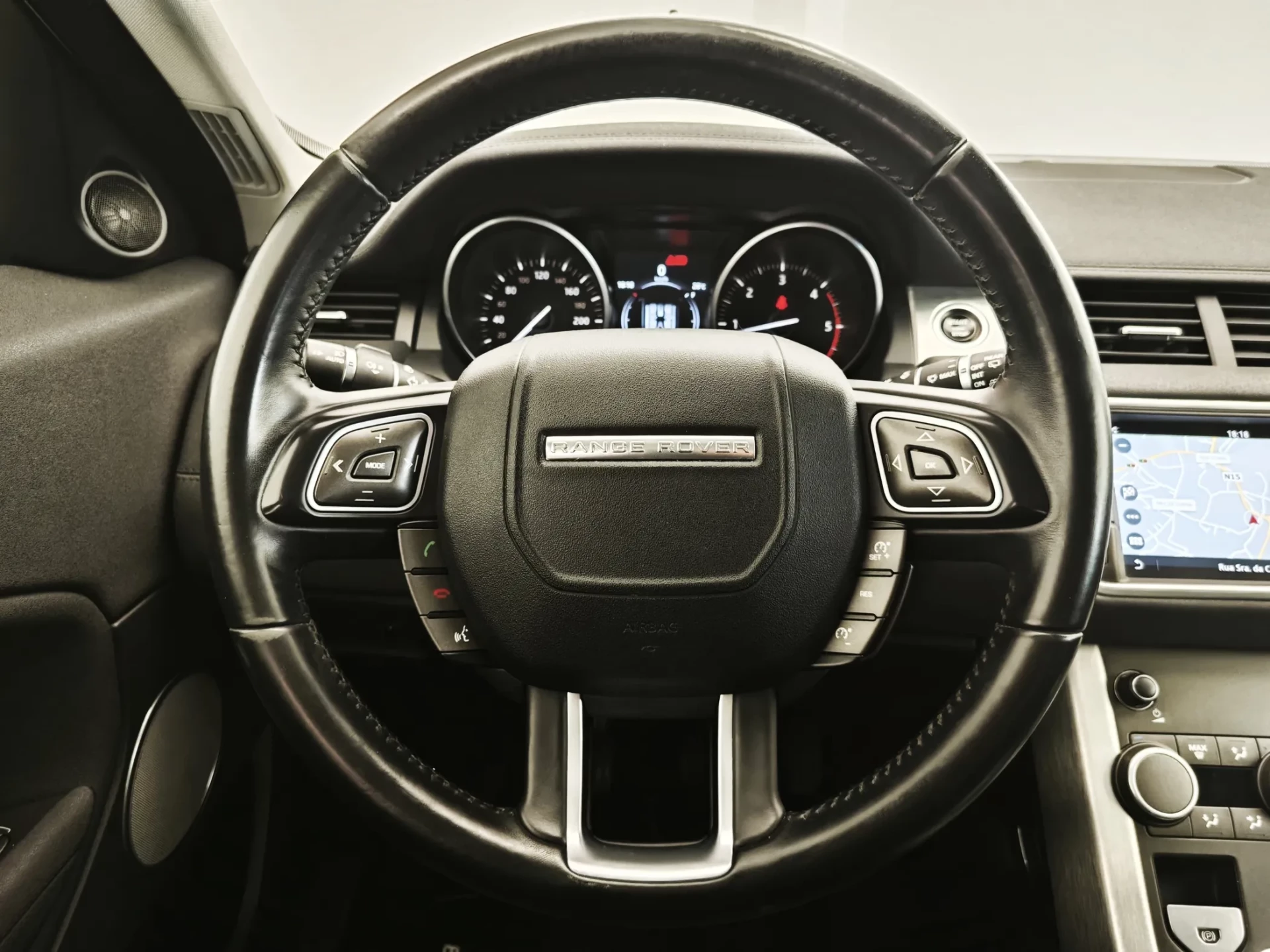 Land Rover Range Rover Evoque TD4 SE Dynamic 26