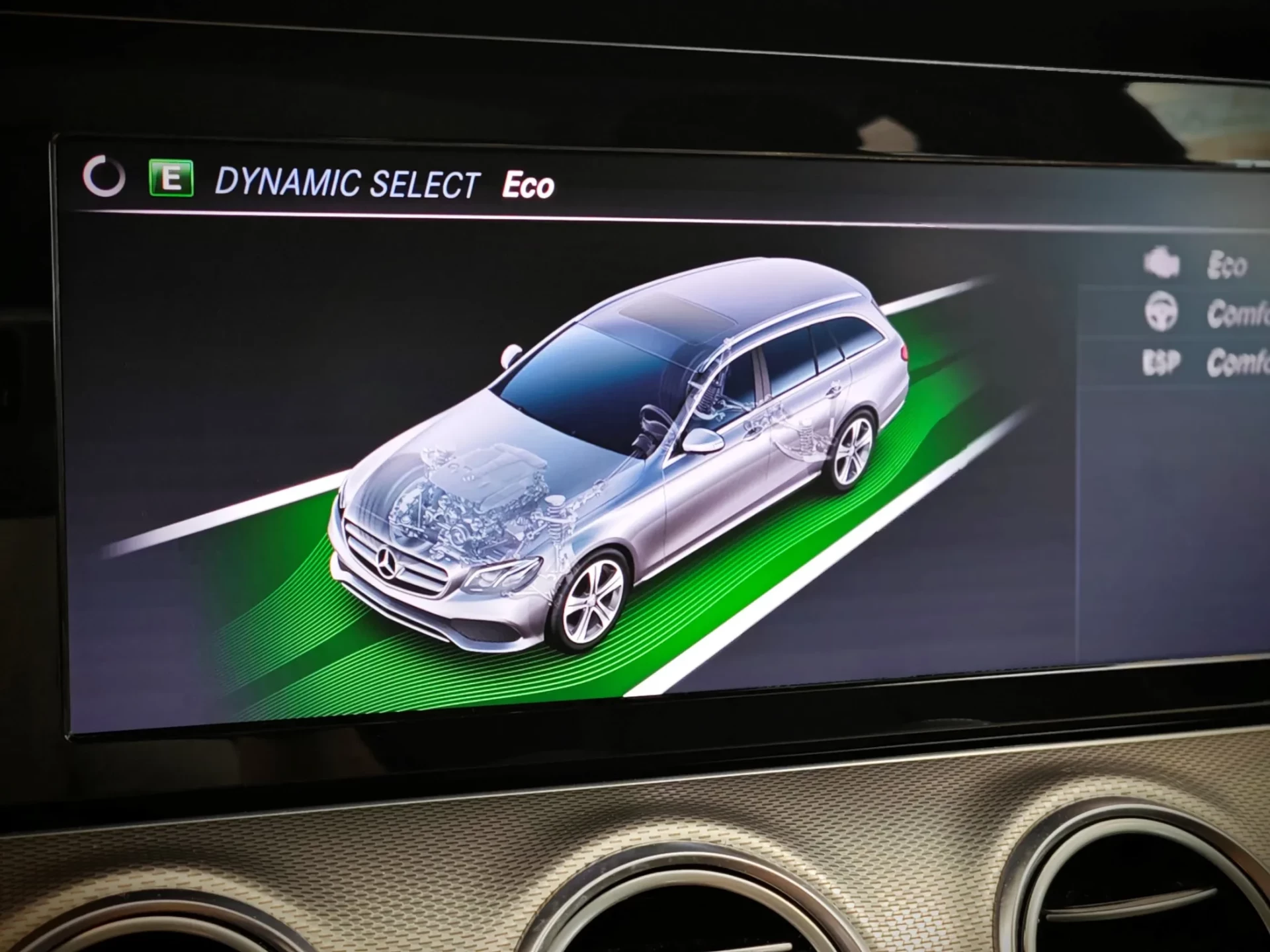 Mercedes-Benz E 220 52