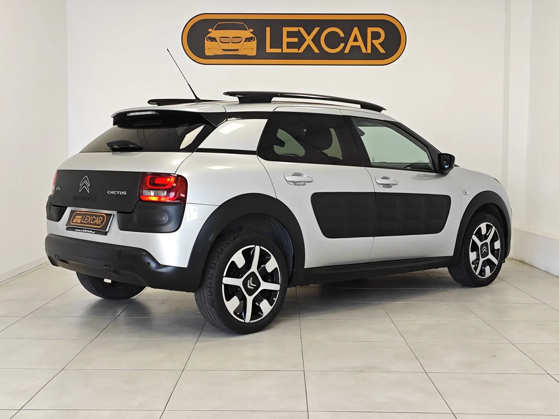 Citroën C4 Cactus 1.2 PureTech Shine 14
