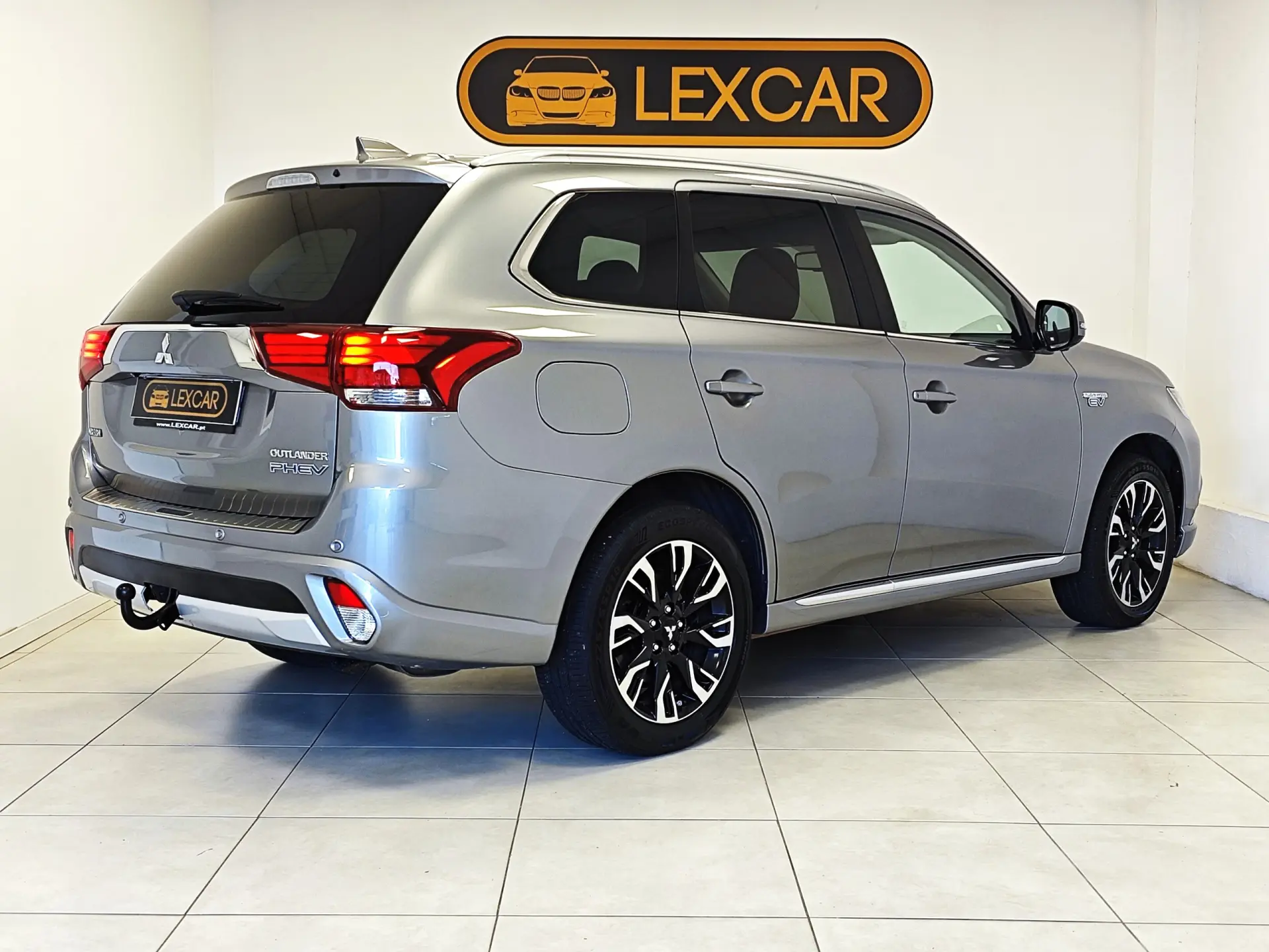 Mitsubishi Outlander 2.0 PHEV Instyle 23