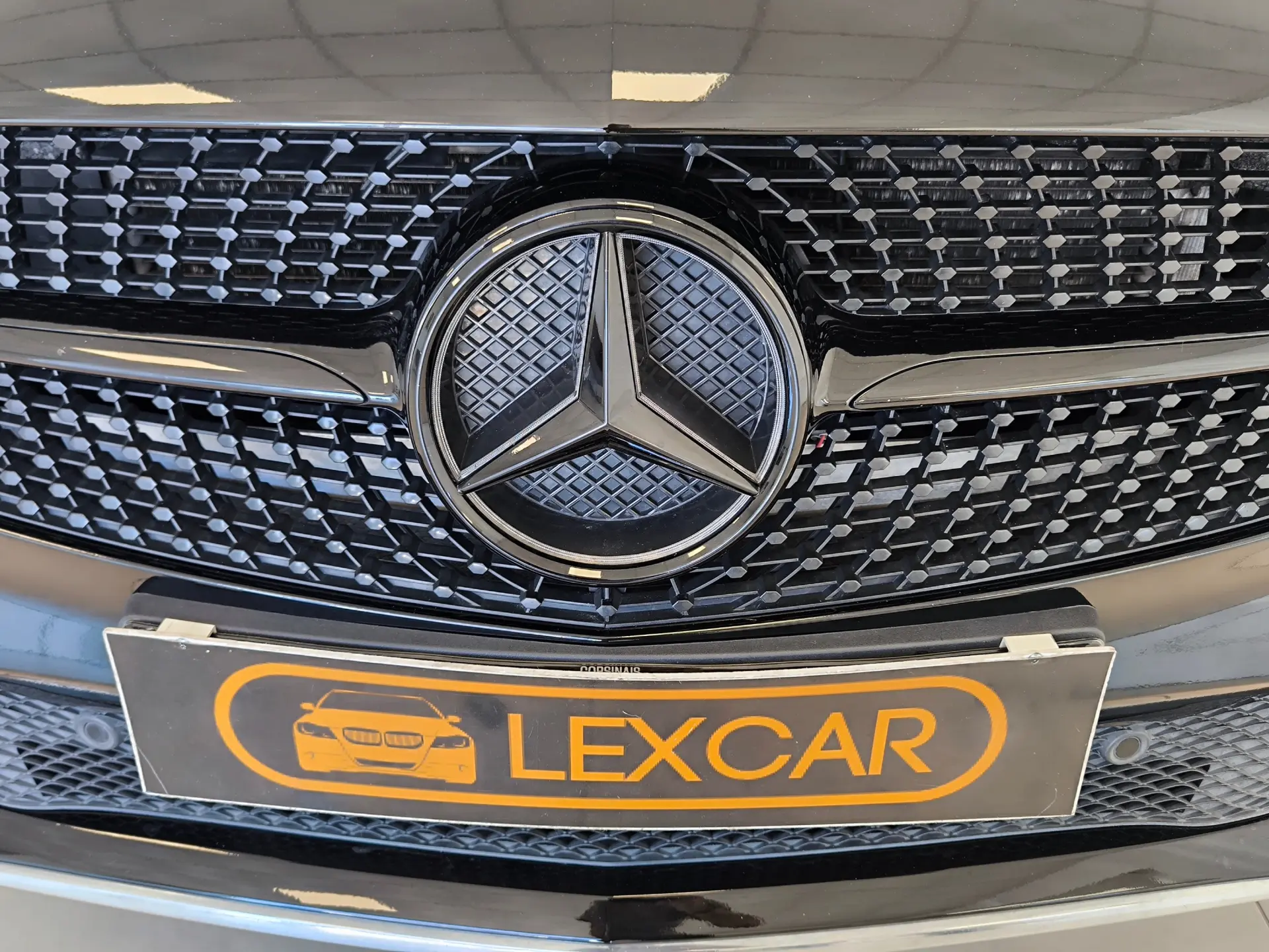 Mercedes-Benz A 180 CDI (BlueEFFICIENCY) AMG 16