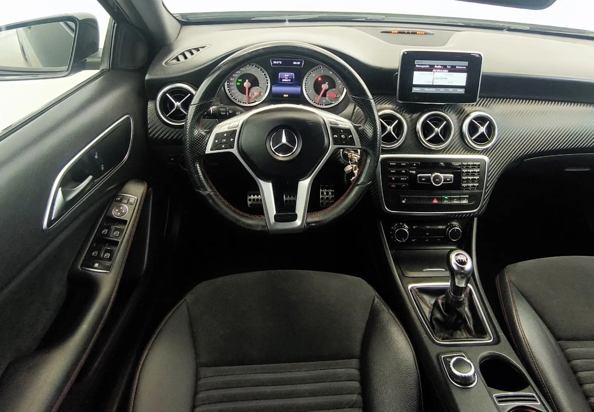 Mercedes-Benz A 180 (BlueEFFICIENCY) AMG Sport 48