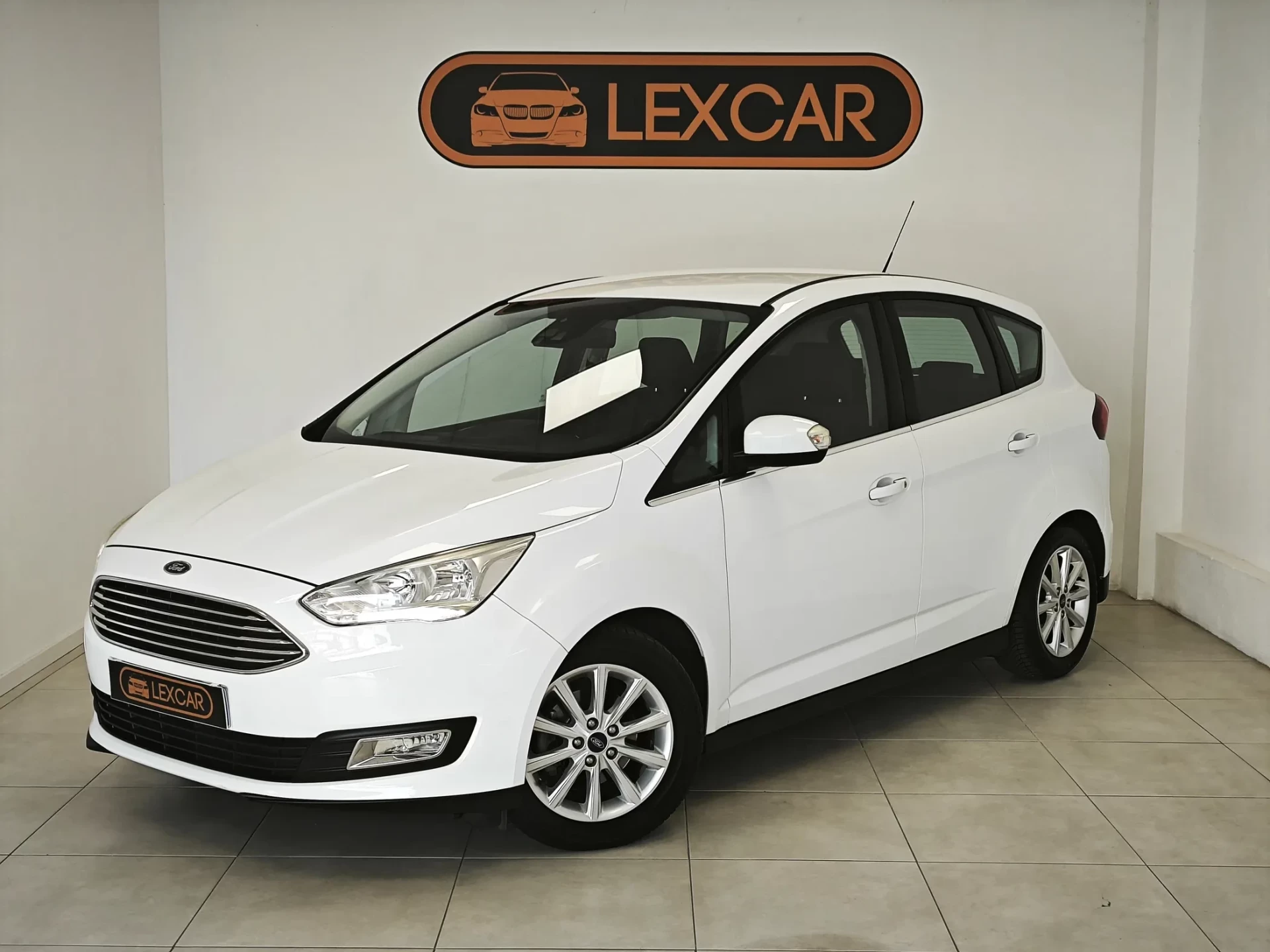 Ford C-Max 1.0 Ecoboost S&S Titanium 11
