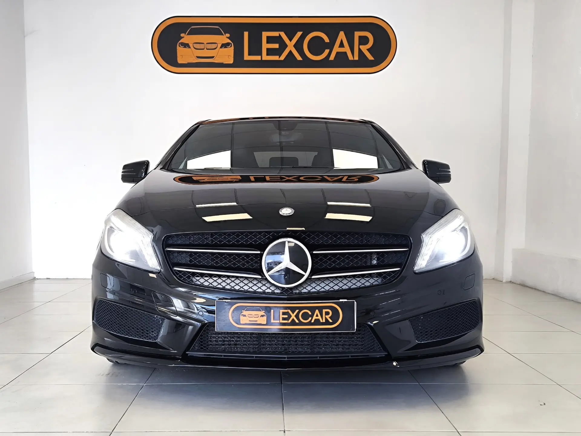 Mercedes-Benz A 180 (BlueEFFICIENCY) AMG Sport 27