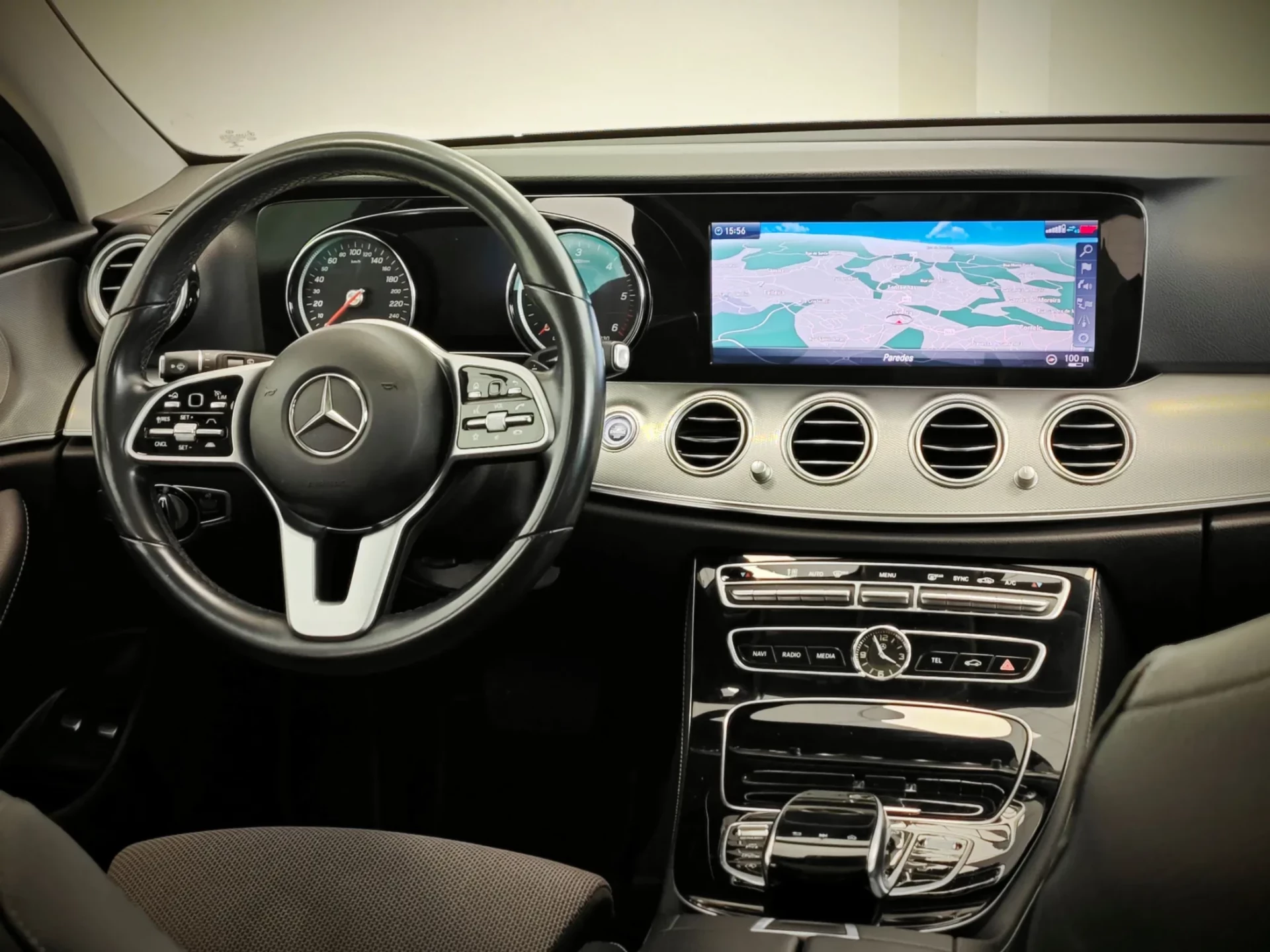 Mercedes-Benz E 220 56