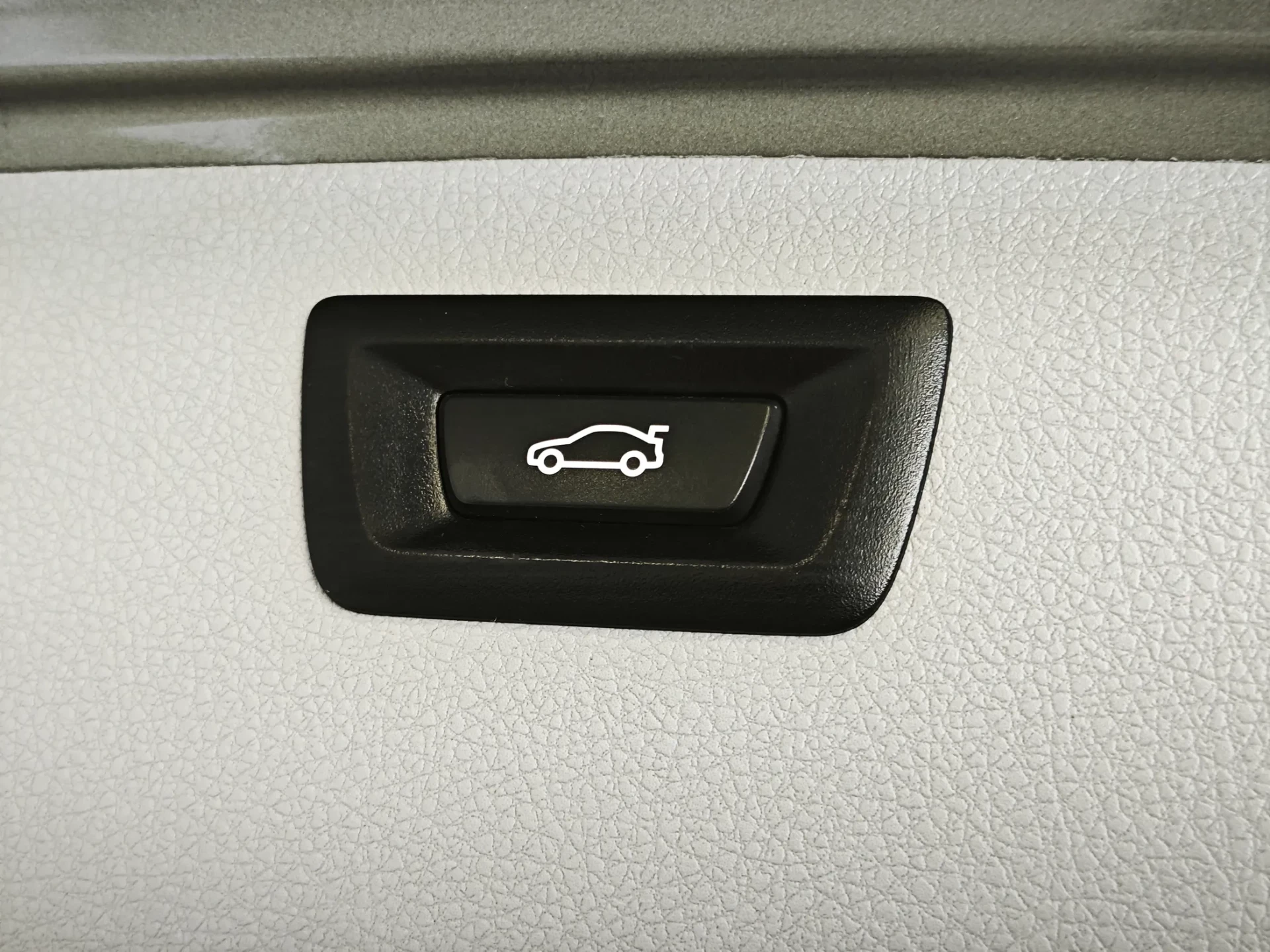 BMW 318 d Touring Line Luxury 13