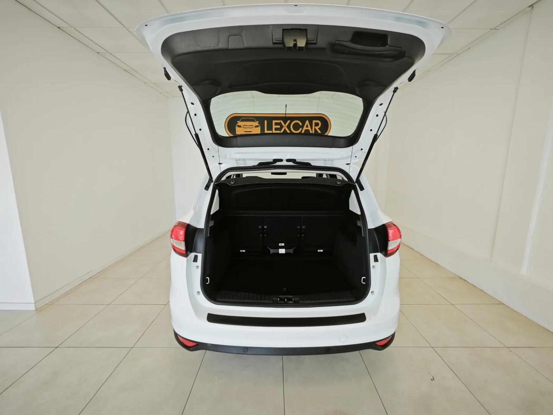 Ford C-Max 1.0 Ecoboost S&S Titanium 49