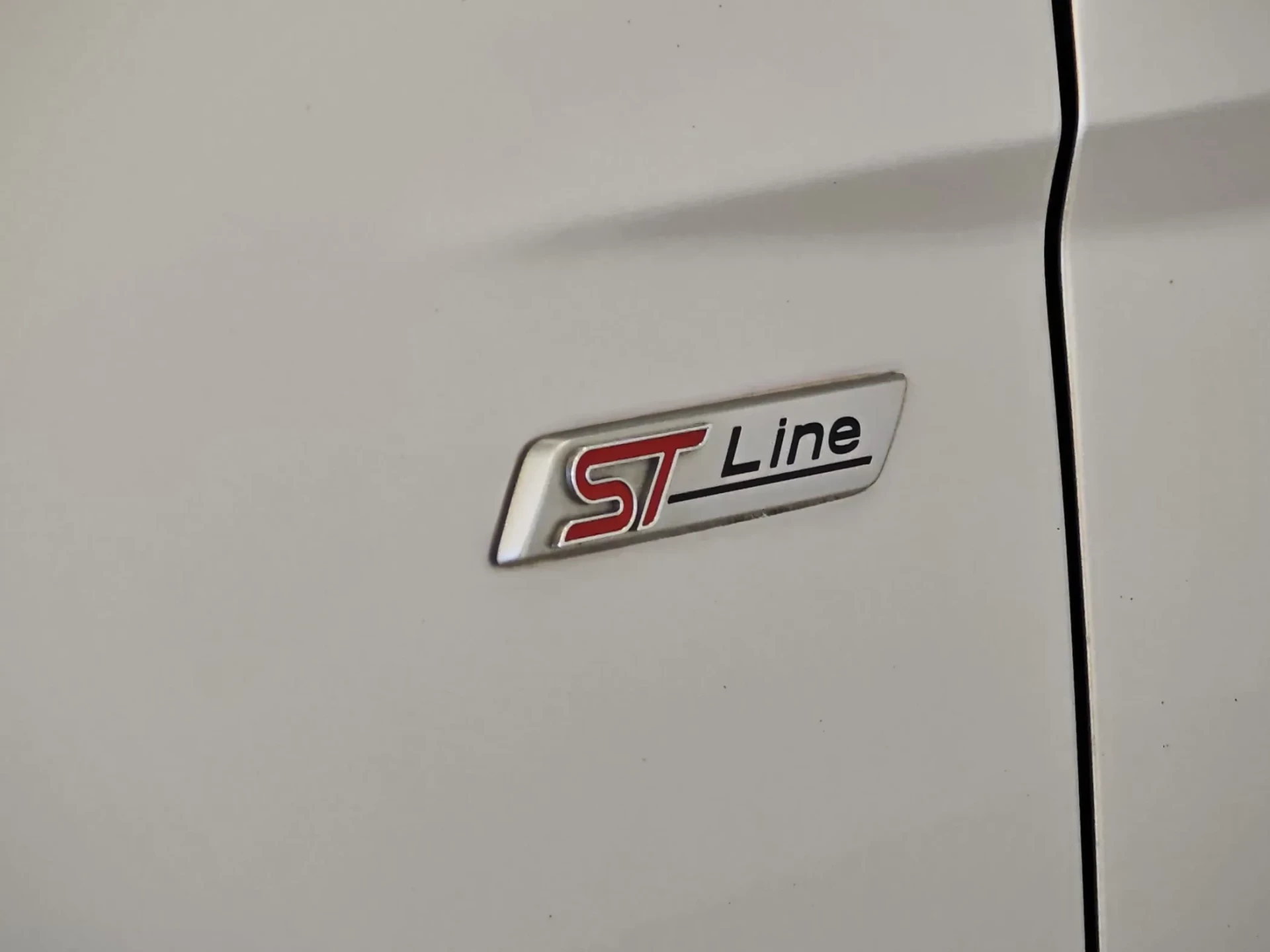 Ford Focus 1.0 EcoBoost S&S ST-Line 12