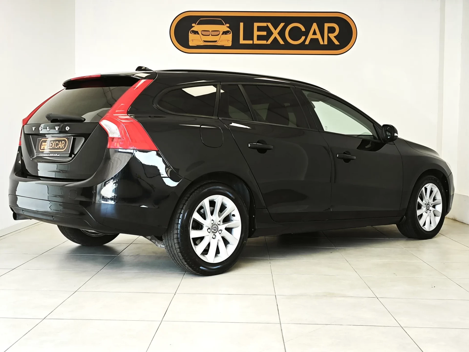 Volvo V60 D2 Geartronic Powershift Edition 2