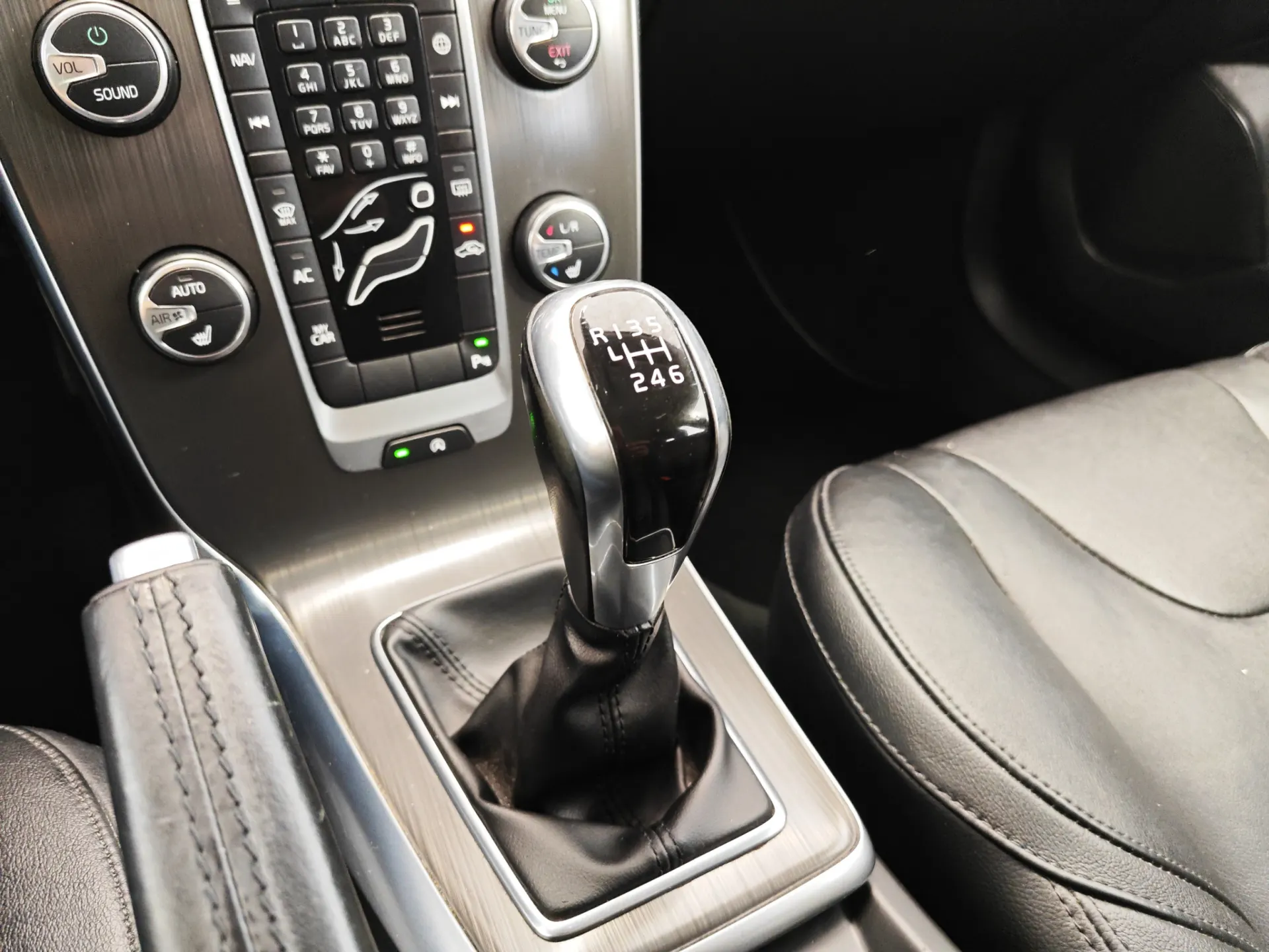 Volvo V40 1.6 D2 Summum Eco 38