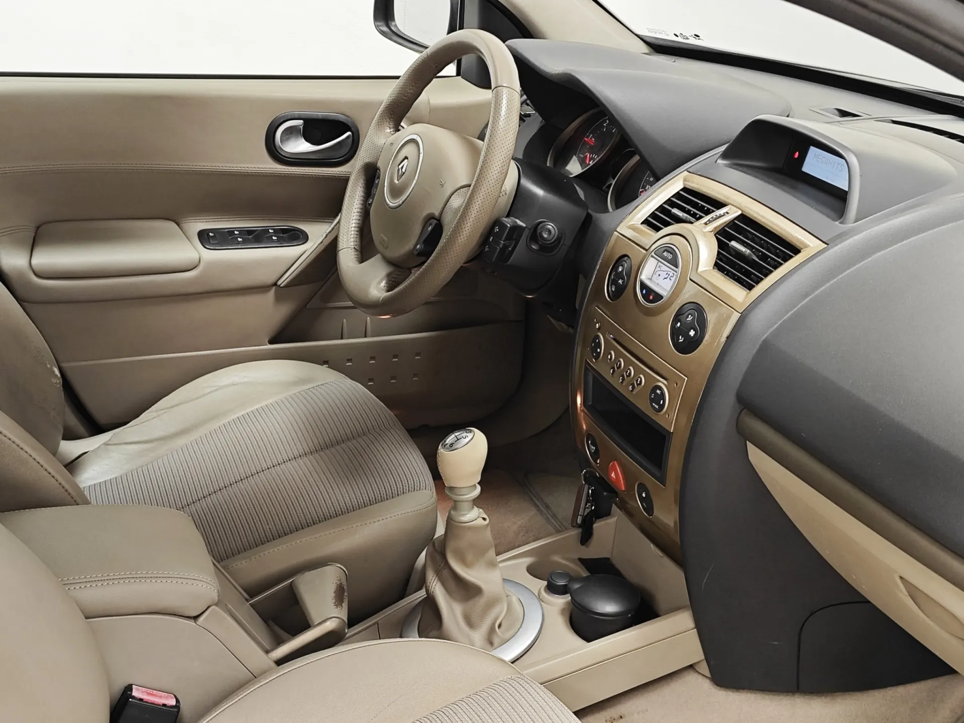 Renault Mégane Break 1.5 dCi Dynamique Luxe 6