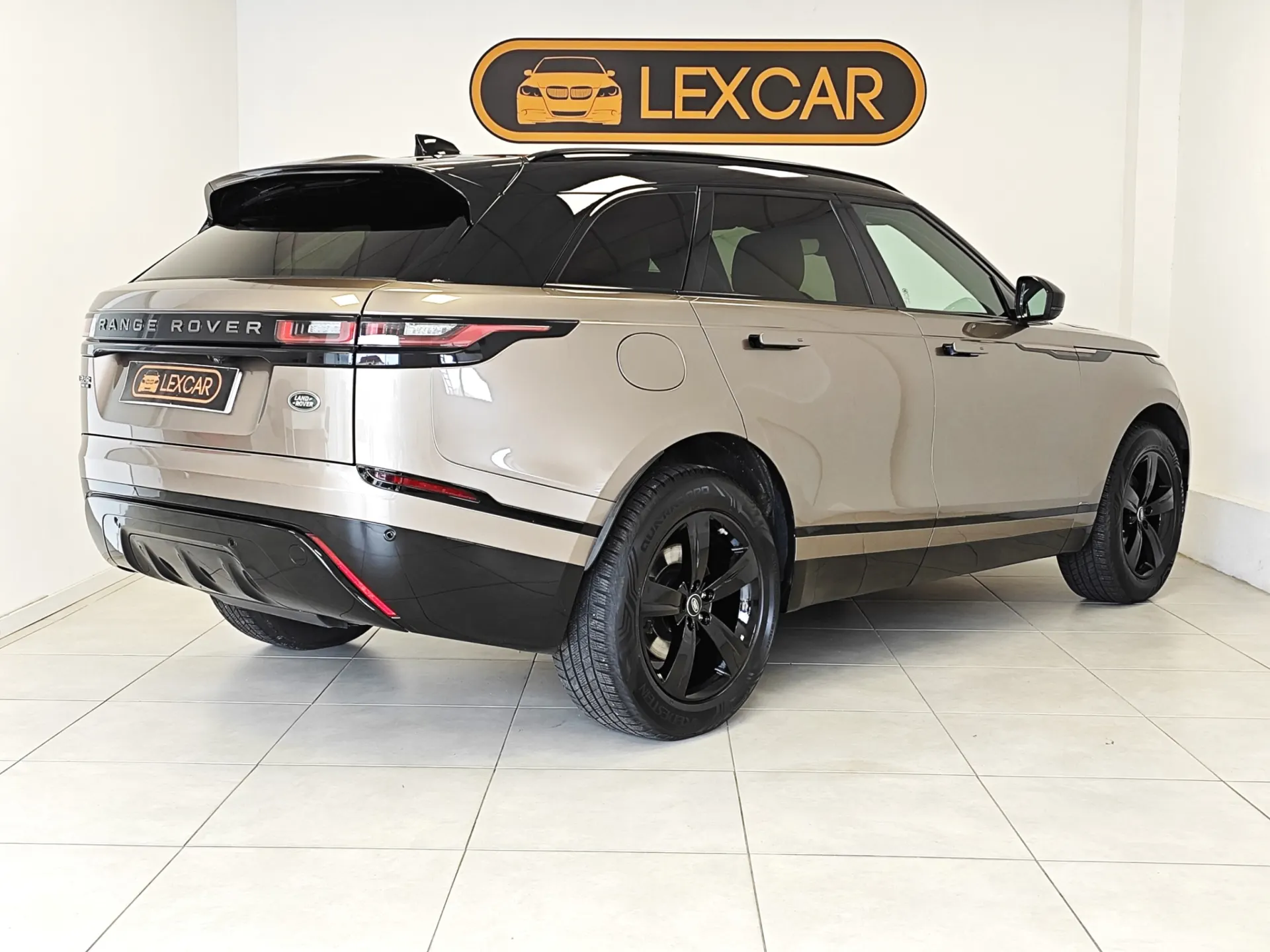 Land Rover Range Rover Velar 2.0 D R-Dynamic 21