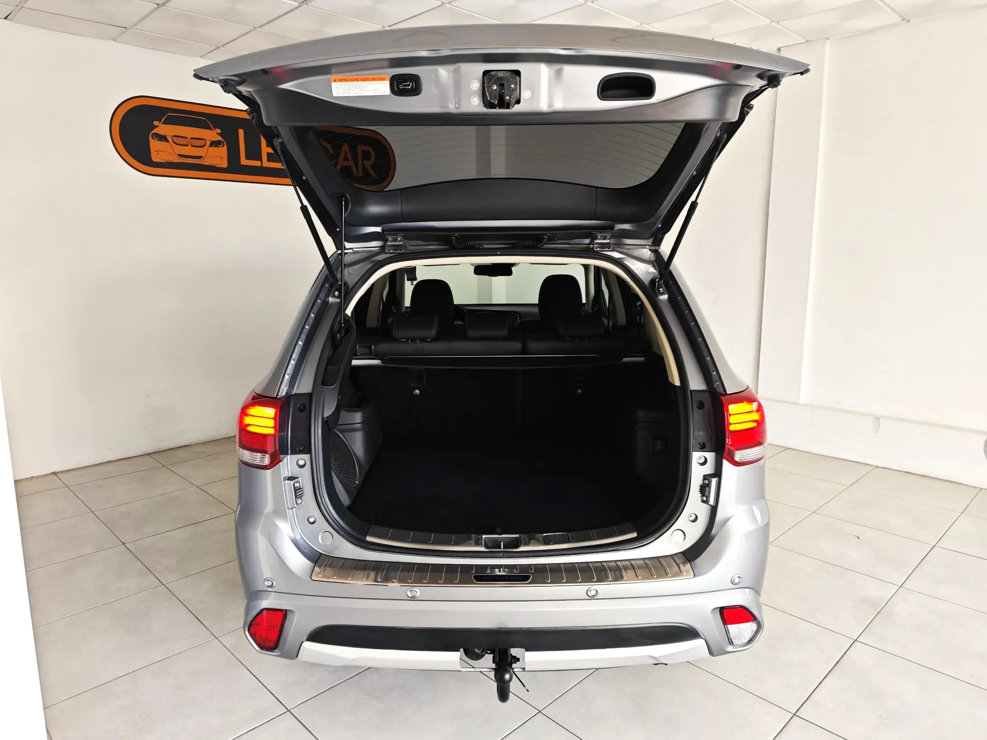 Mitsubishi Outlander 2.0 PHEV Instyle 21