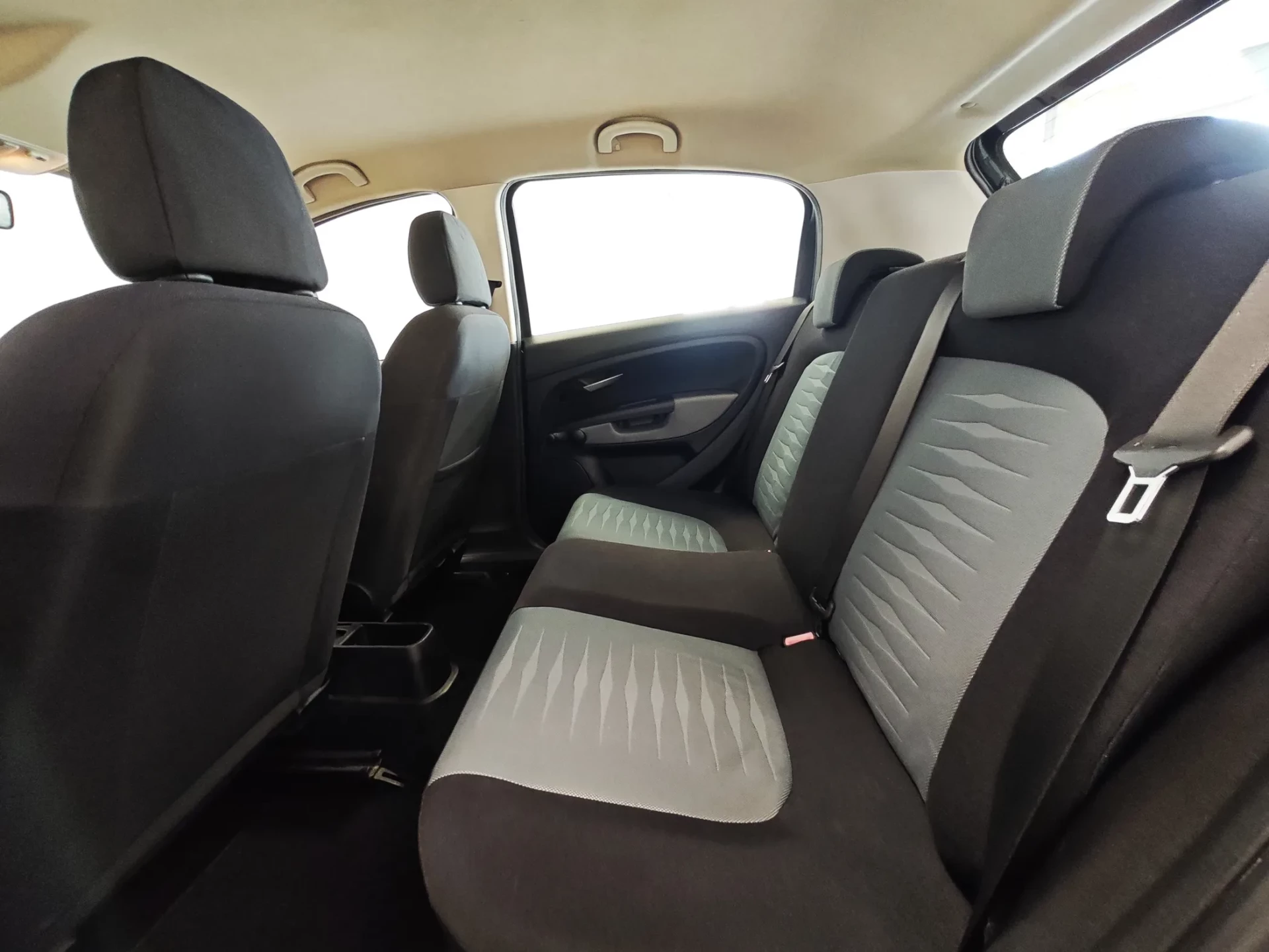 Fiat Grande Punto 1.3 M-Jet Dynamic 41