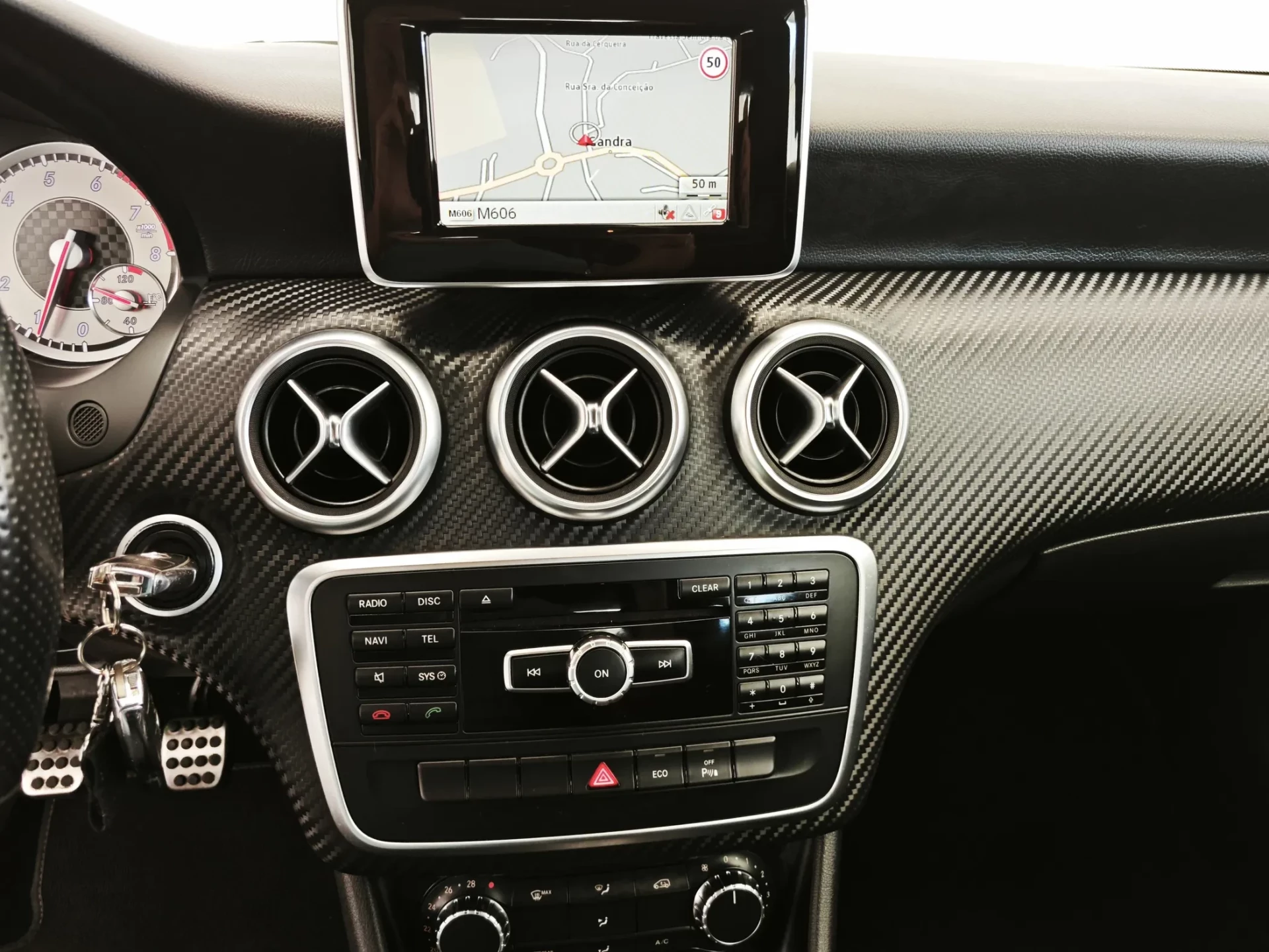 Mercedes-Benz A 180 (BlueEFFICIENCY) AMG Sport 28
