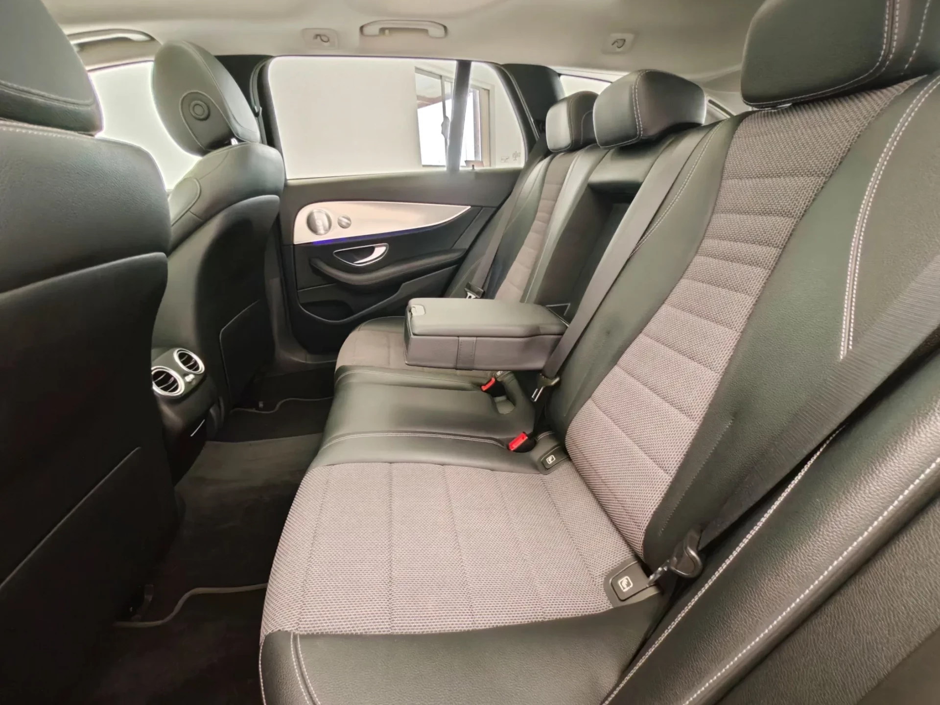 Mercedes-Benz E 220 68