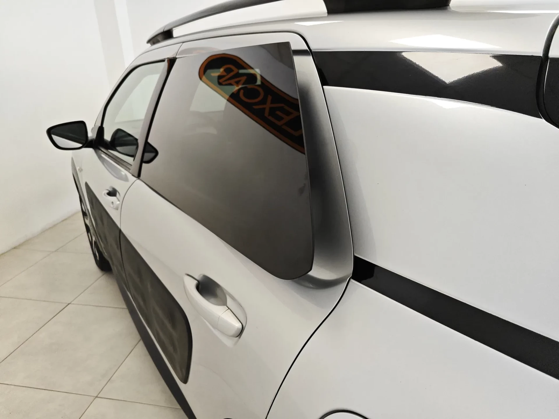 Citroën C4 Cactus 1.2 PureTech Shine 23