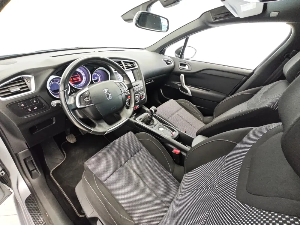 Citroën DS4 Crossback PureTech 130 S&S 44