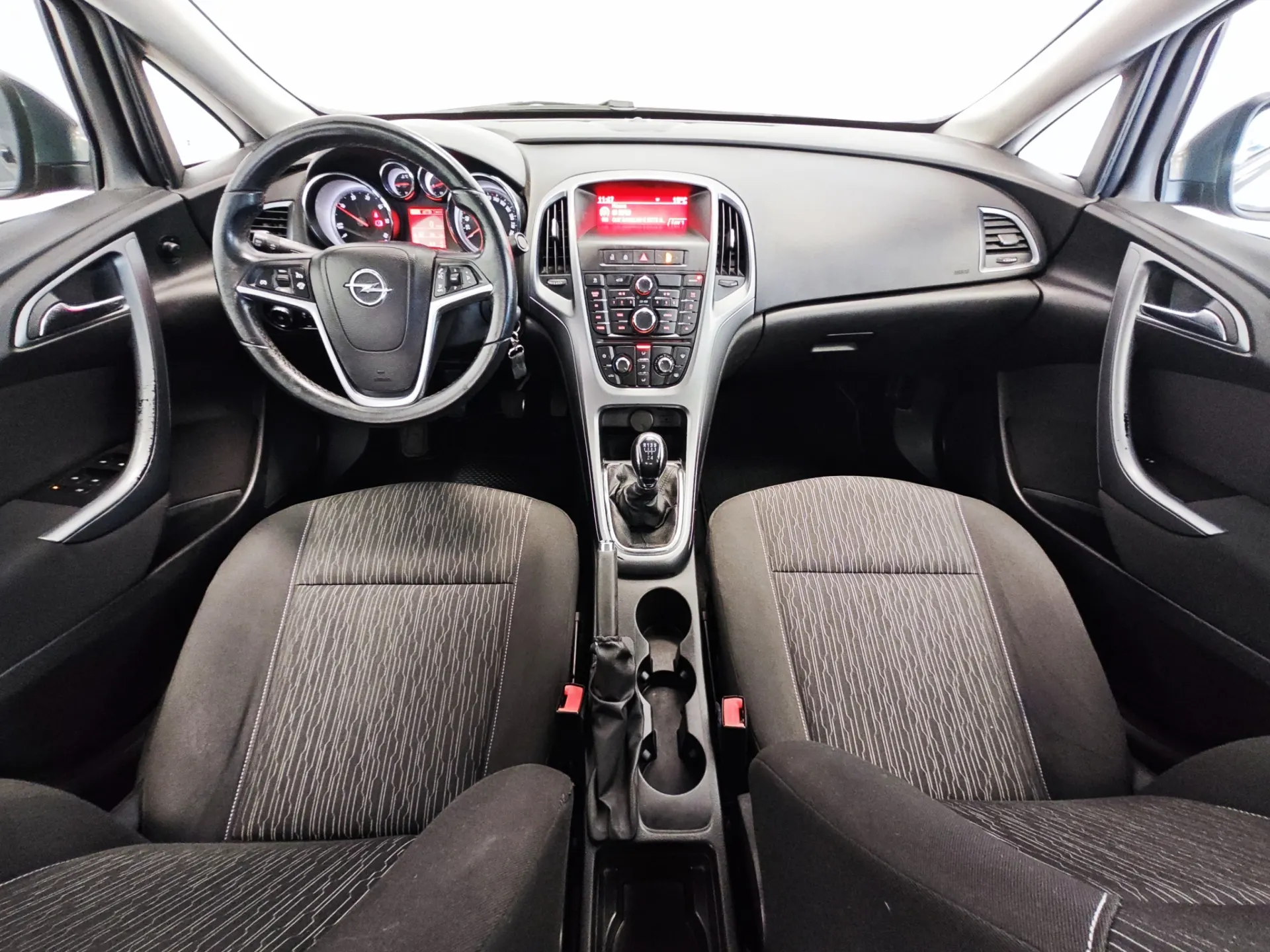 Opel Astra 1.3 CDTi Executive 6