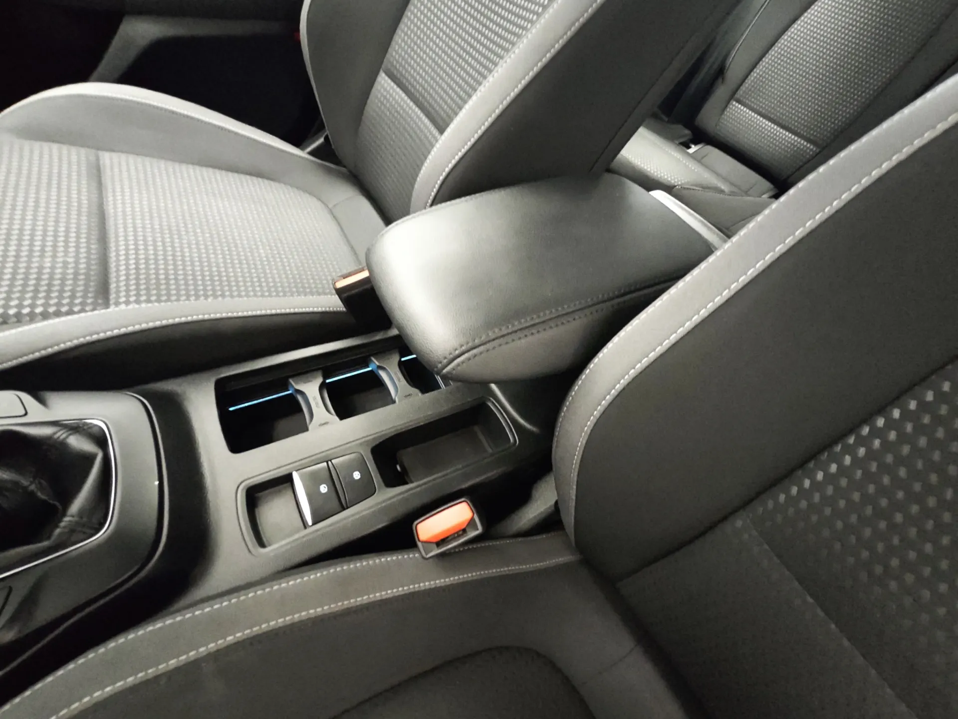 Ford Focus SW 1.0 EcoBoost MHEV Connected 39