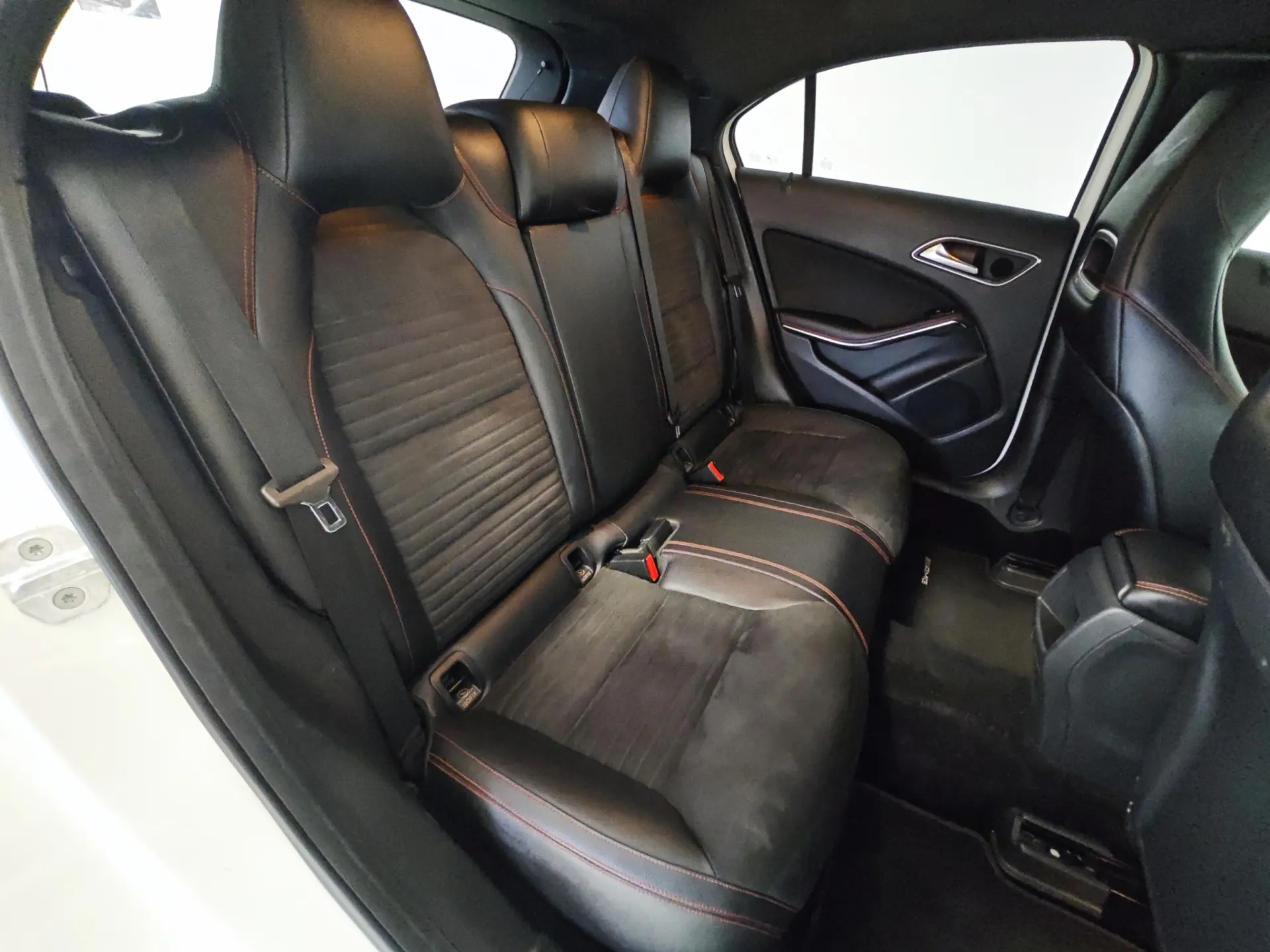 Mercedes-Benz A 180 Autotronic 8