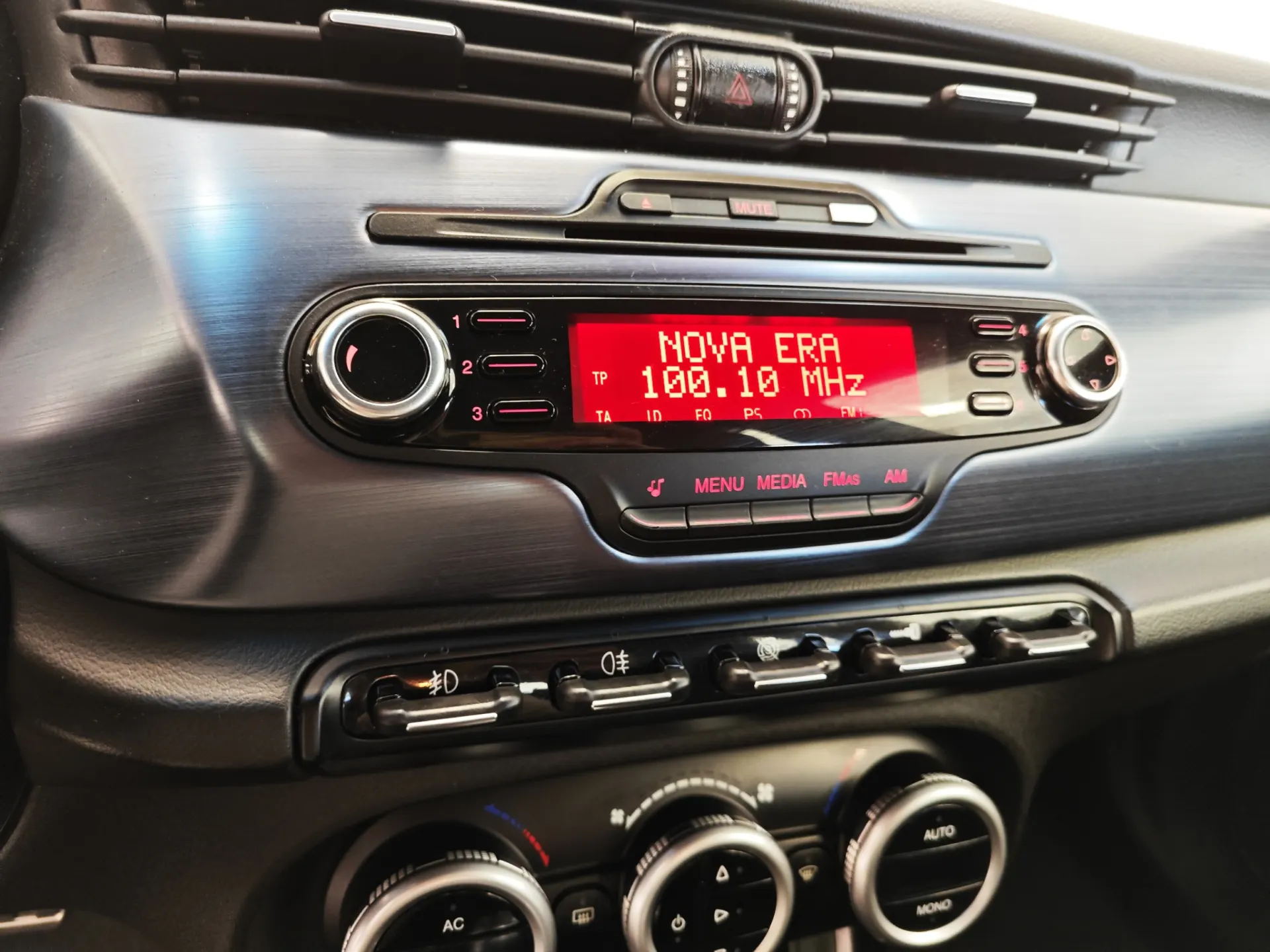 Alfa Romeo Giulietta 1.6 JTDm Progression 27