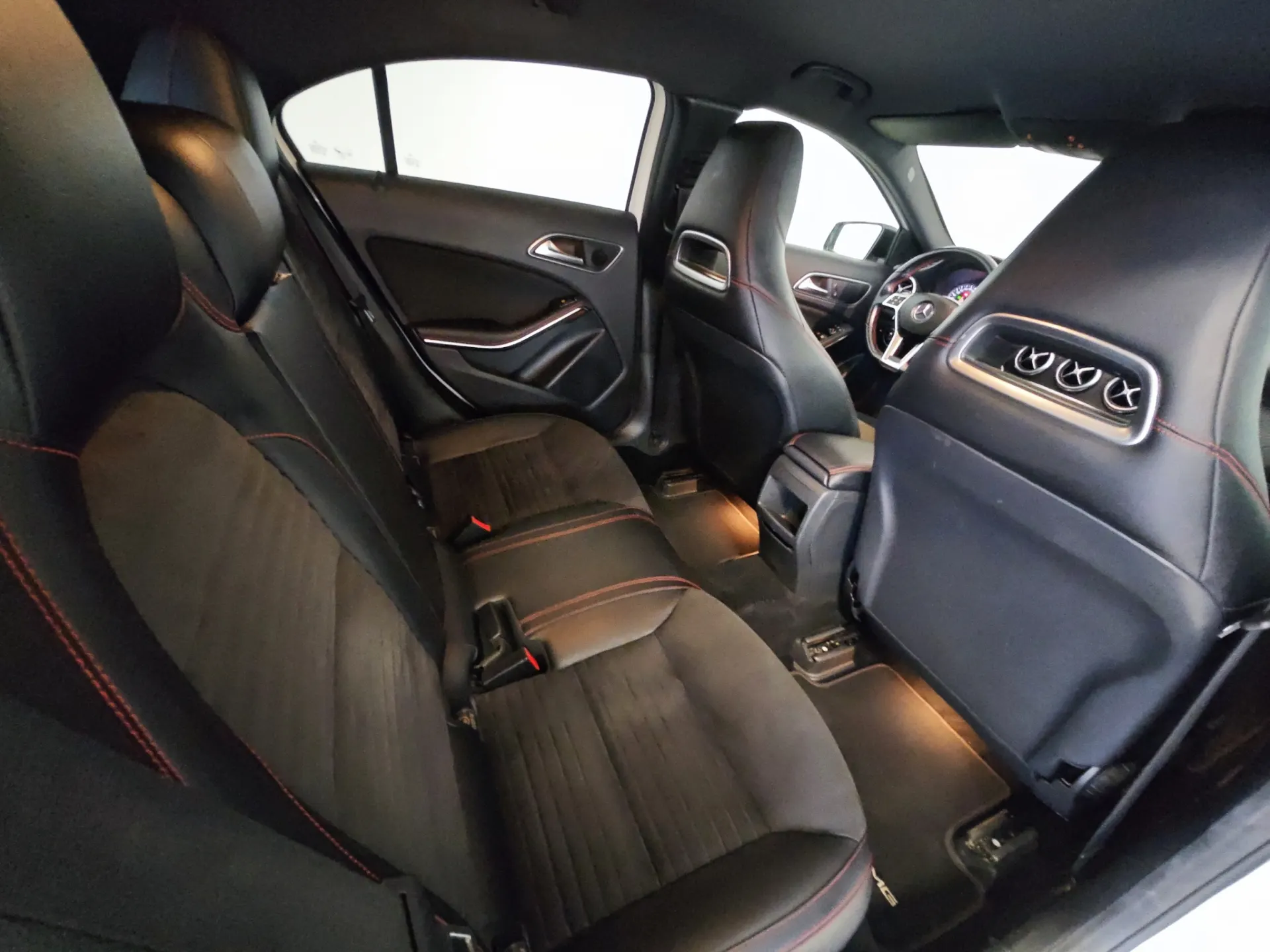 Mercedes-Benz A 180 Autotronic 42