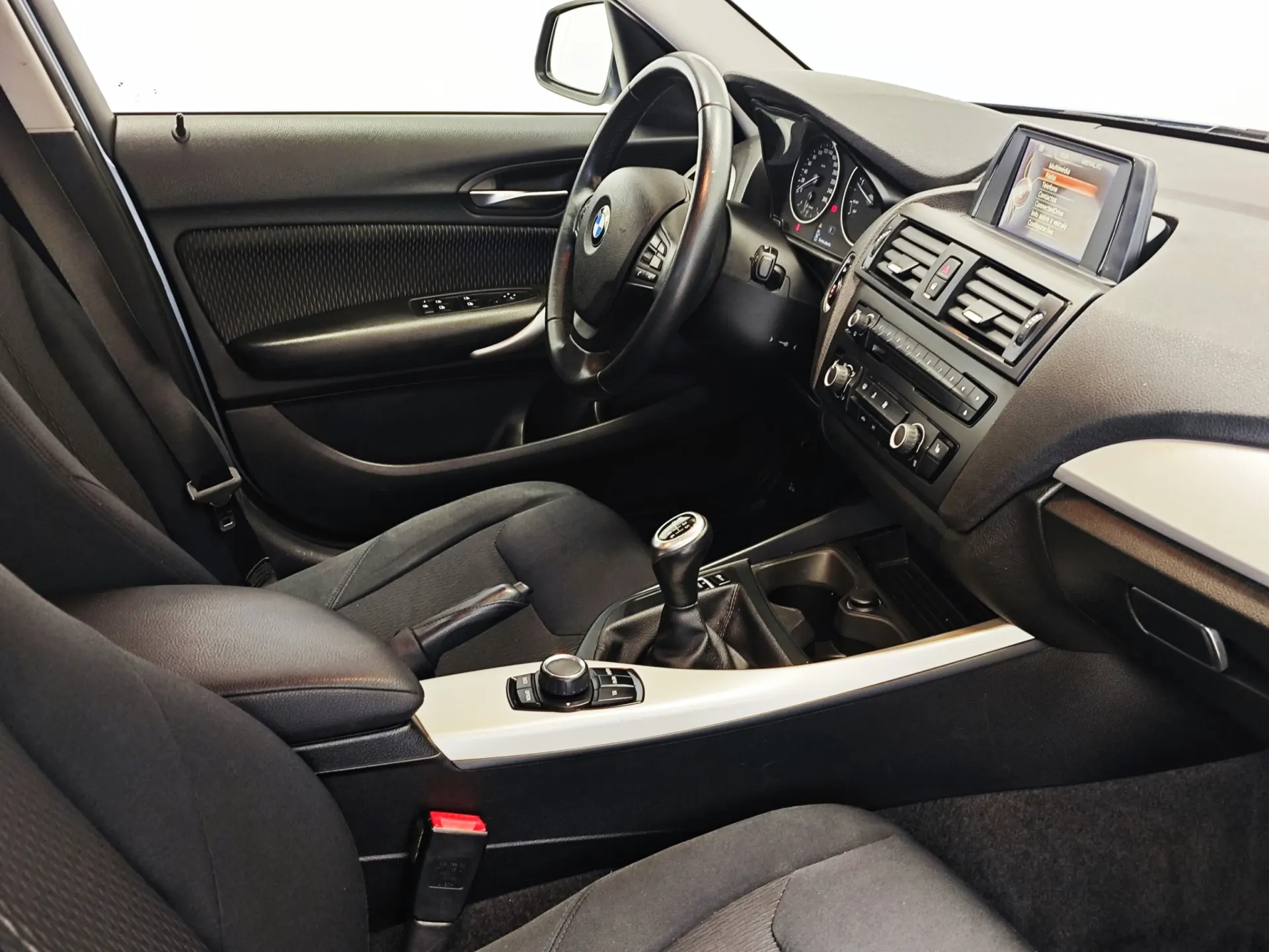 BMW 114 d Line Sport 7