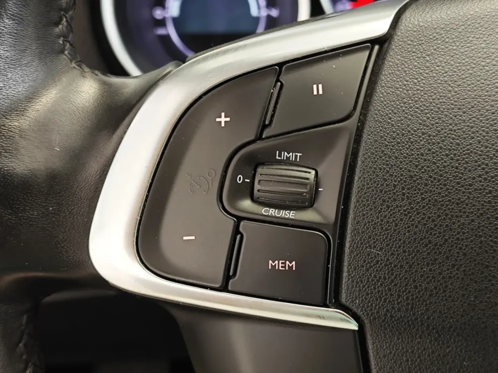 Citroën DS4 Crossback PureTech 130 S&S 25