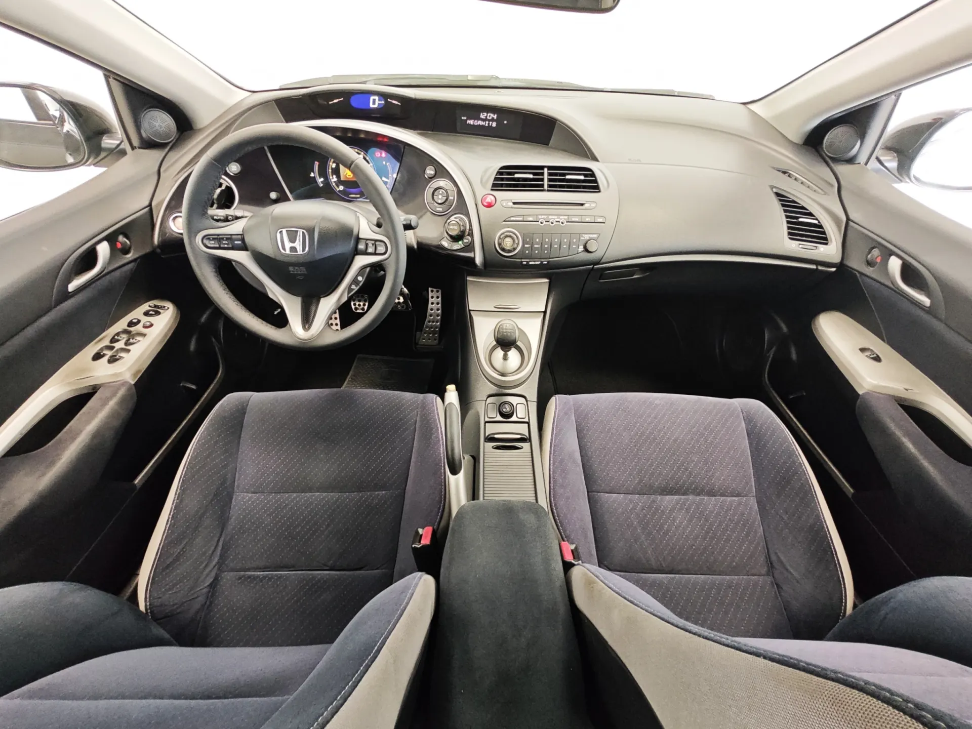 Honda Civic 1.8 VTEC Sport 6