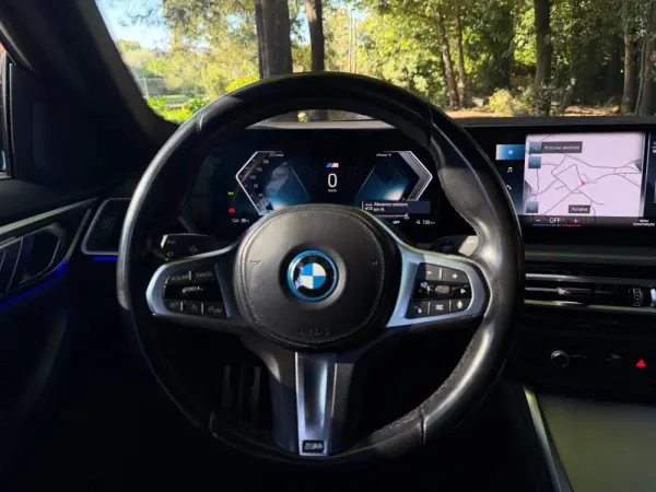 BMW i4 eDrive40 Desportiva M 19