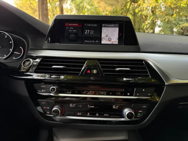 BMW 520 d Auto 21