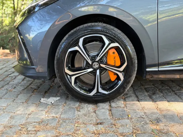 MG MG4 4 EV 64kWh XPower 9