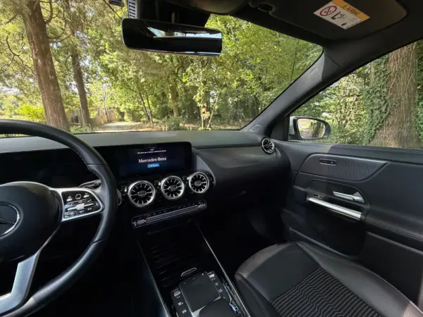 Mercedes-Benz GLA 250 e 8G-DCT Special Edition 17