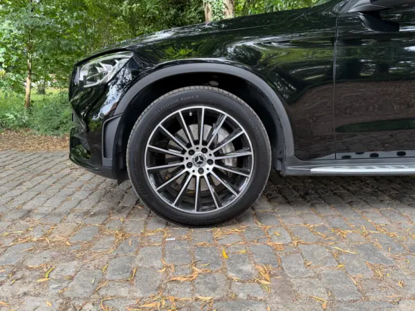 Mercedes-Benz GLC 300 de Coupé 4Matic 8
