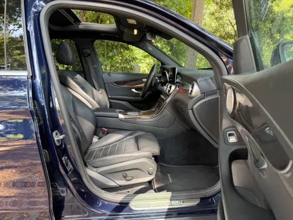 Mercedes-Benz GLC 300 e 4Matic 28