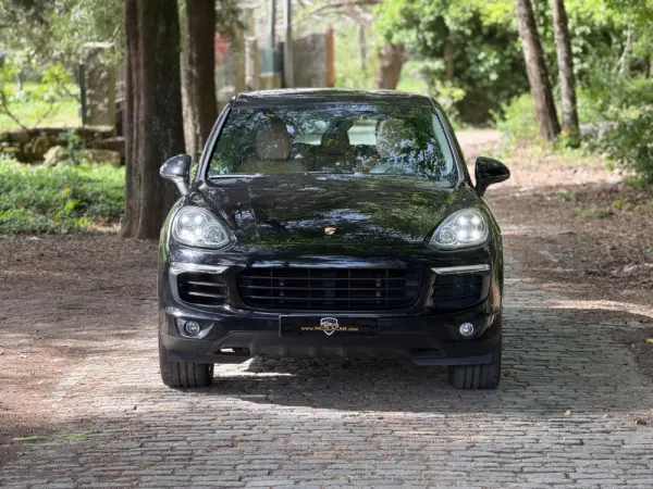 Porsche Cayenne S E-Hybrid Platinum Edition 2
