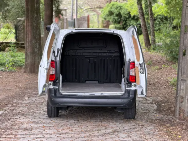 Citroen Berlingo 1.5 BlueHDi XL S&S EHZ EAT8 Control Variospace 10