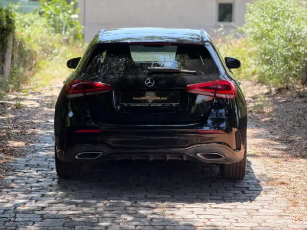 Mercedes-Benz A 180 d AMG Line Aut. 38