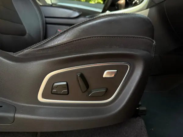 Renault Espace 1.6 dCi Initiale Paris EDC 20